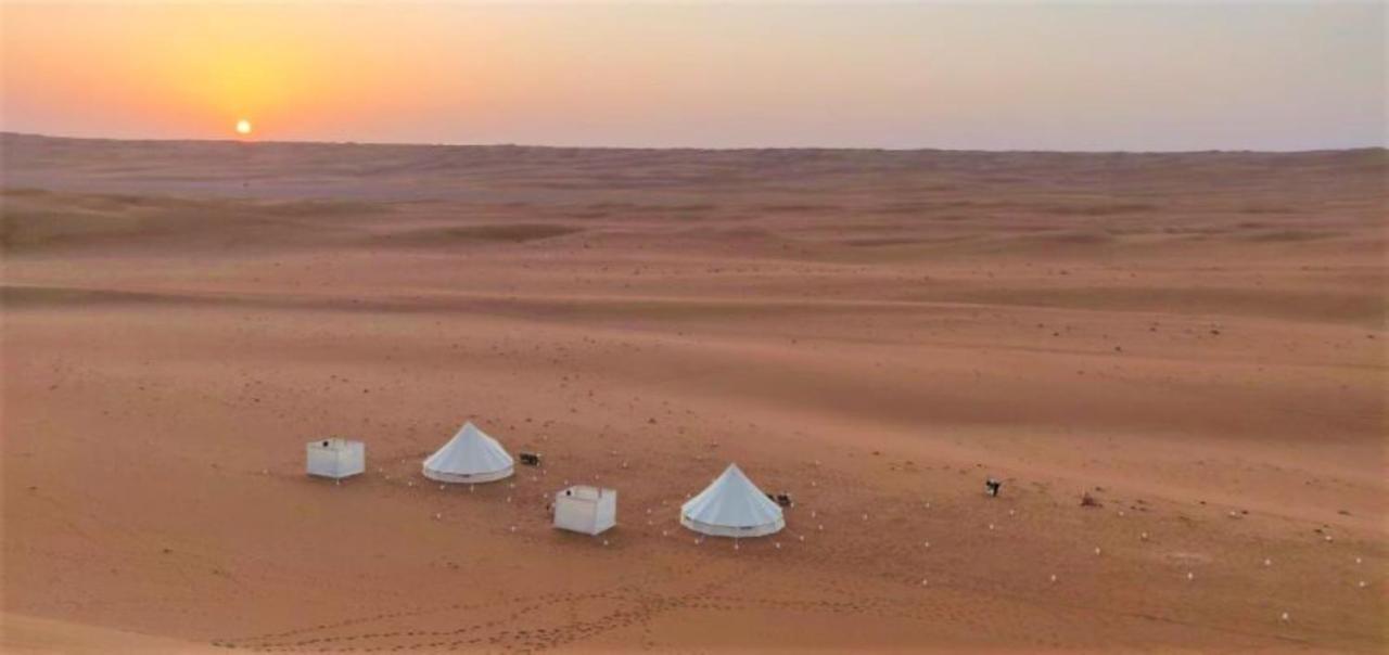 Desert Moments Glamping - Full Privacy Badīyah Exterior foto
